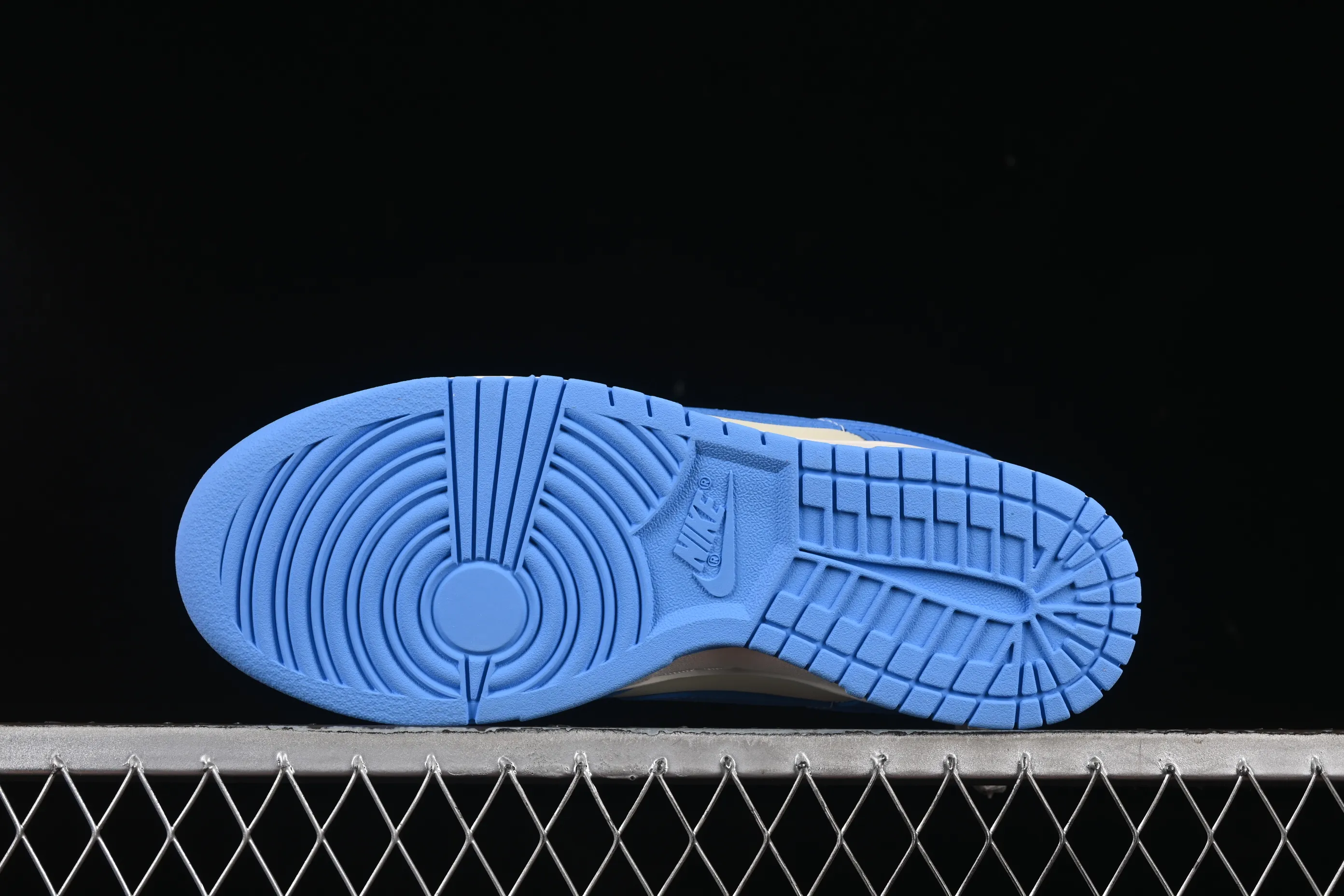 All categories Nk SB Dunk series Nk SB Dunk Low low-top sneakers Nike SB Dunk Low North Carolina blue low-top casual sneakers DV0833-113